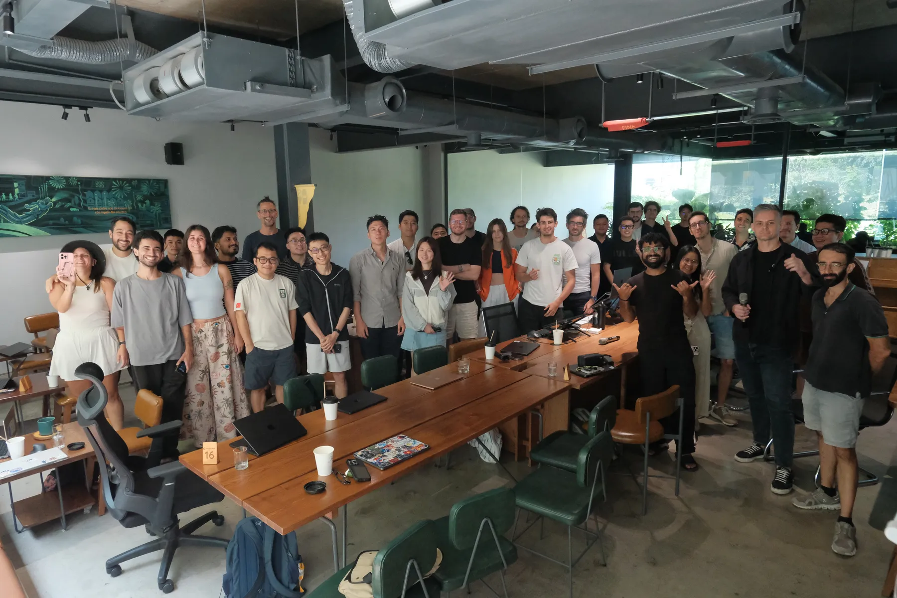The crowd gathered at the first Frontier Club AI Meetup